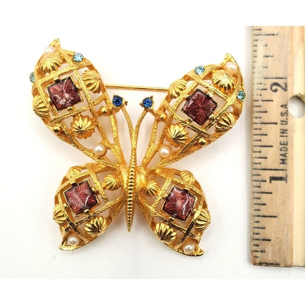 Vintage Avon Butterfly Brooch Gold Tone Beauty